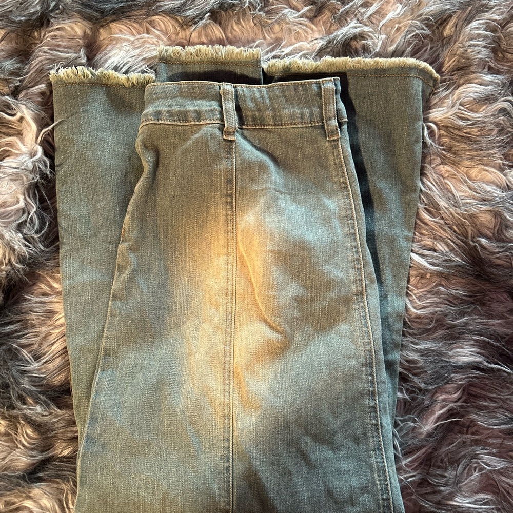 ⭒ shein distressed jean skirt